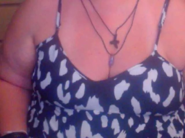 Watch Mayalove4u, she wants to masturbate for you mayalove4u from BongaCams