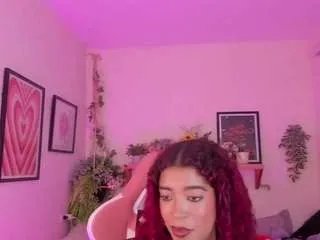 Discover slutty stripper Ariaadna ariaadna from CamSoda