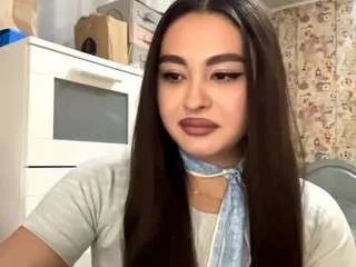 Admire hot performer Gladytouton gladytouton from CamSoda