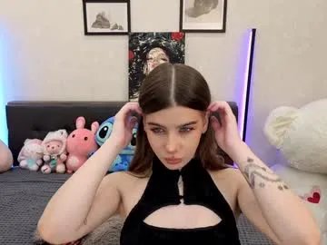 Join cute performer Jenie_fire jenie_fire from Chaturbate