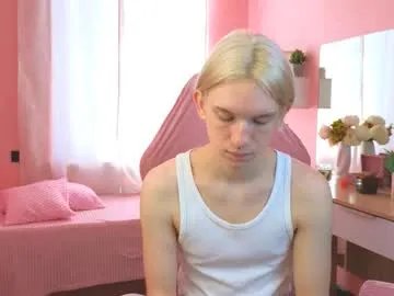 Explore Chaturbate's Ron_vilsx ron_vilsx from Chaturbate