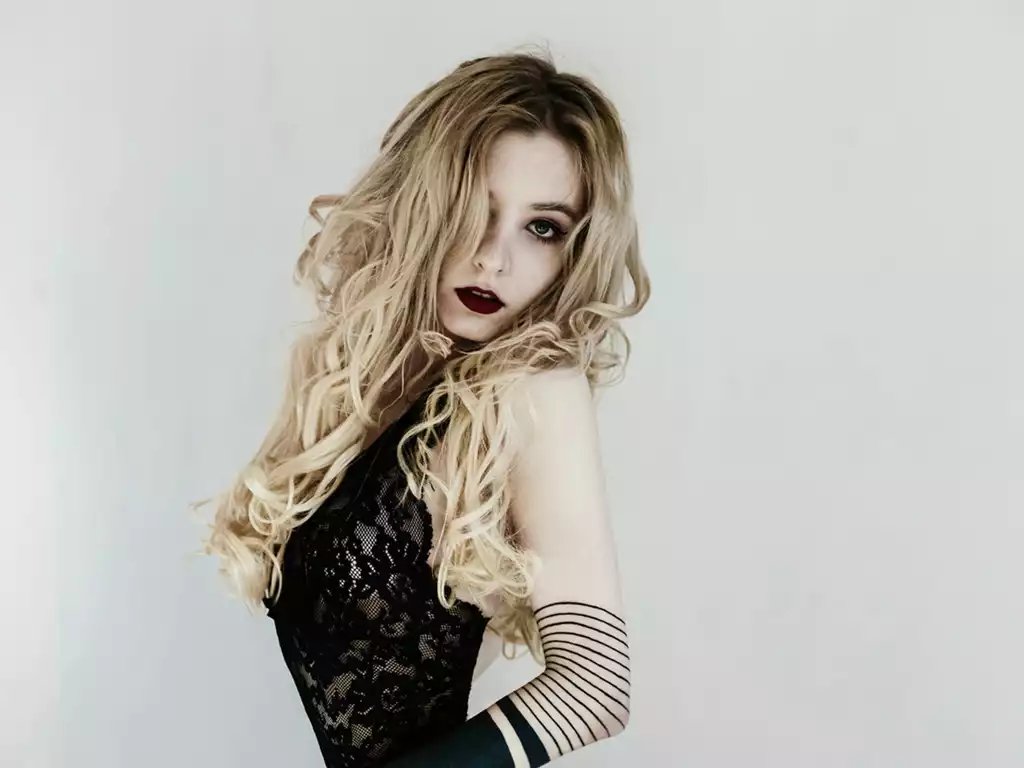 AngelikaMoebius from LiveJasmin