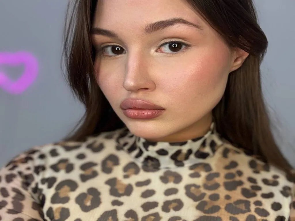 Naked AngelinaRoo wants you to fuck her body now AngelinaRoo from LiveJasmin