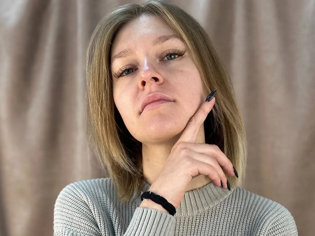 Try LiveJasmin's JerryHemsley JerryHemsley from LiveJasmin