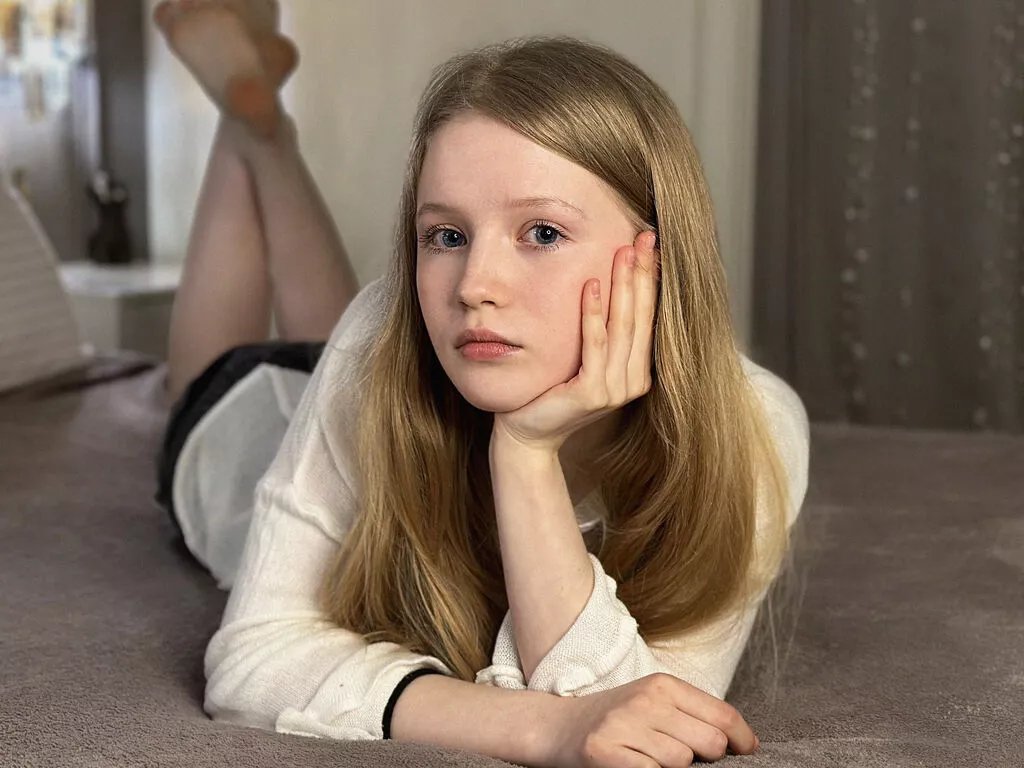 Masturbate to 18 years old LilianHoward from LiveJasmin LilianHoward from LiveJasmin