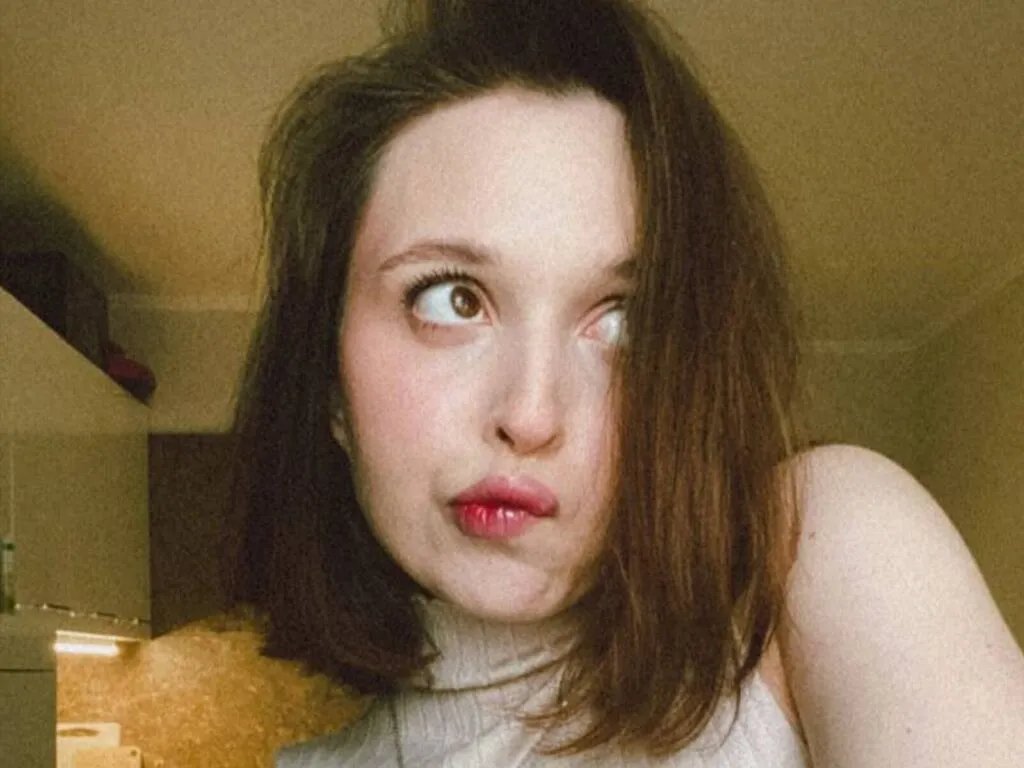 Sweet SofiaGaze wants you to fuck her body now SofiaGaze from LiveJasmin