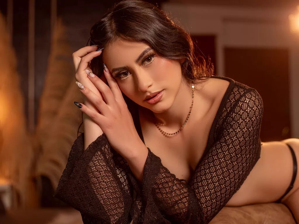 Sexy ZoeMendoza wants you to fuck her body now ZoeMendoza from LiveJasmin