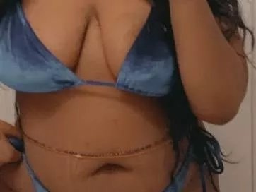 Offline AlexisBanks143 on Streamate