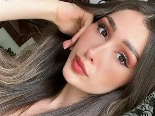 Cute AmyBeee wants you to fuck her body now AmyBeee from Streamate