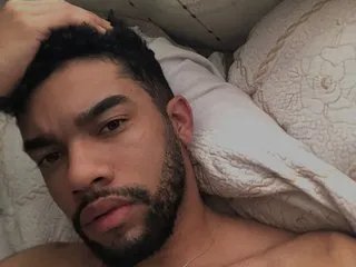 Andresnoir on Streamate