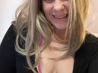 Watch naked slut AriaSmithXoX AriaSmithXoX from Streamate