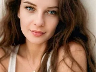 Checkout Streamate's Brunettee Brunettee from Streamate