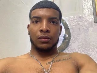 Join hot slut Chocohornyx18 chocohornyx18 from Streamate