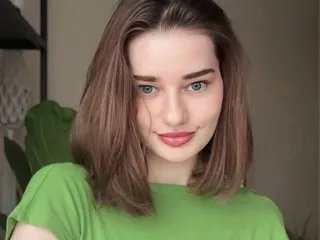 Admire naked camslut DemiLinda DemiLinda from Streamate