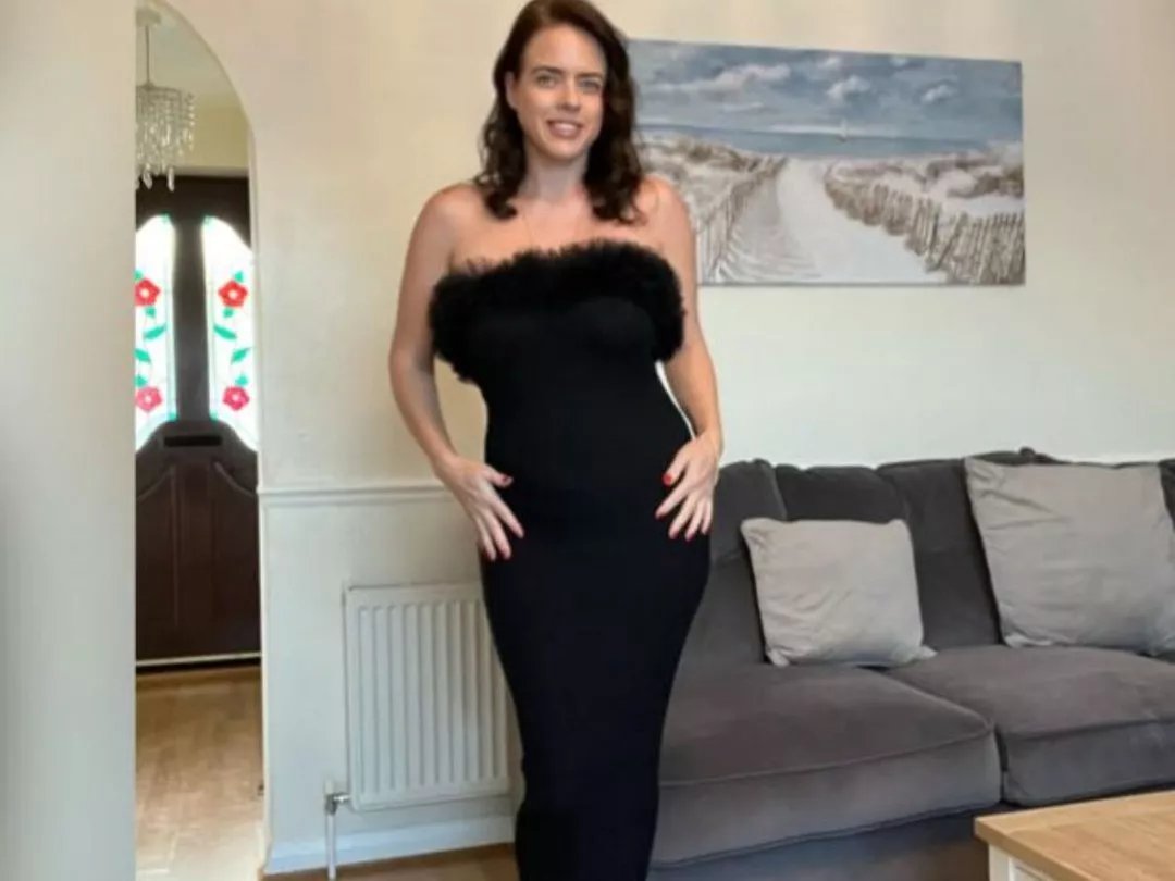 Offline ElizabethArden42 on Streamate