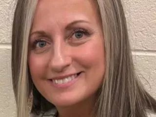 Offline ElizabethBarns on Streamate