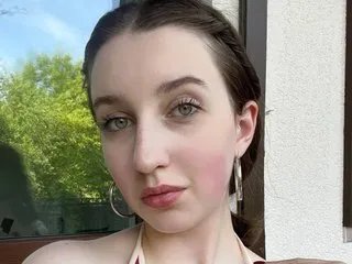 Naked HeylaRose wants you to fuck her body now HeylaRose from Streamate