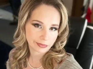 Offline Hottyhousewife18 on Streamate