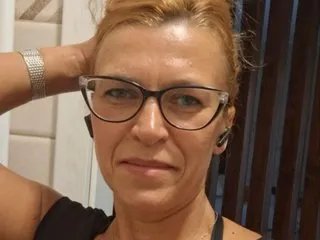 Watch KamaFeels, she wants to masturbate for you KamaFeels from Streamate