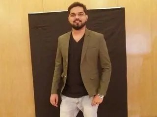 Masturbate to hot escort King_Kumar King_Kumar from Streamate