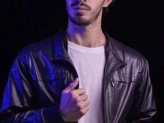 Offline LiamLuxe on Streamate