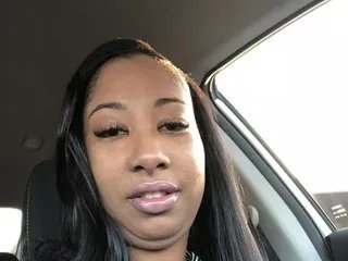 Checkout LondonSquirts, she wants to masturbate for you LondonSquirts from Streamate