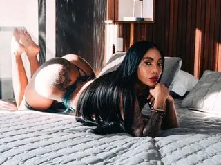 Discover cute performer MelanieDuque MelanieDuque from Streamate