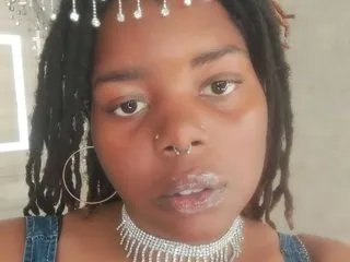 Offline PrincessKrystalHart on Streamate