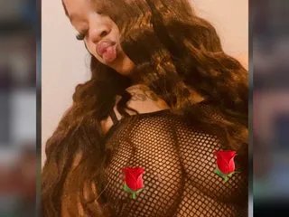 QueeenJ from Streamate