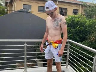 Offline Seventwink on Streamate