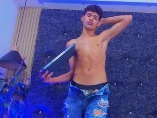 Offline Sexystronghott on Streamate