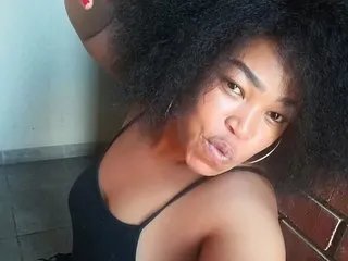 Explore cute model SpicyKittyXX SpicyKittyXX from Streamate