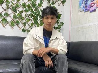 Offline Thiago_Kozak on Streamate